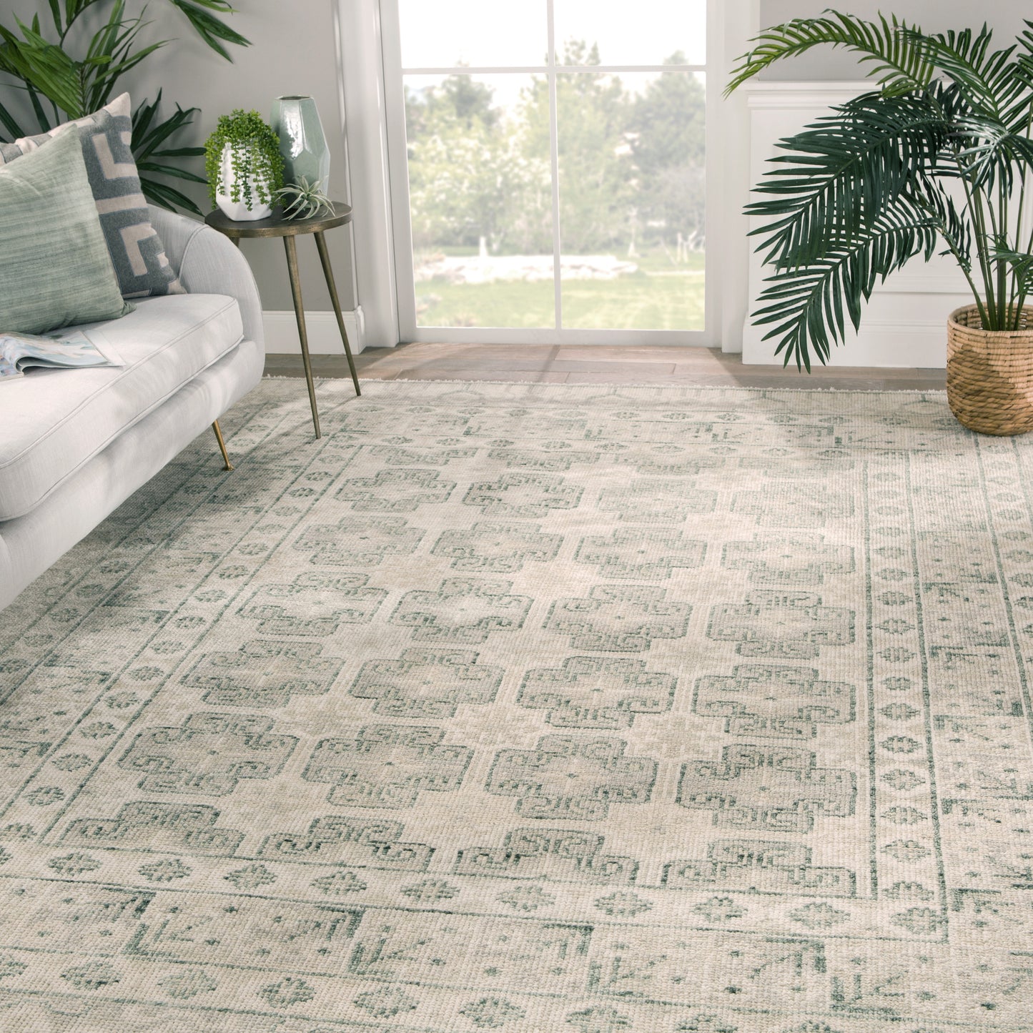 Stage Ivory/ Green Area Rug